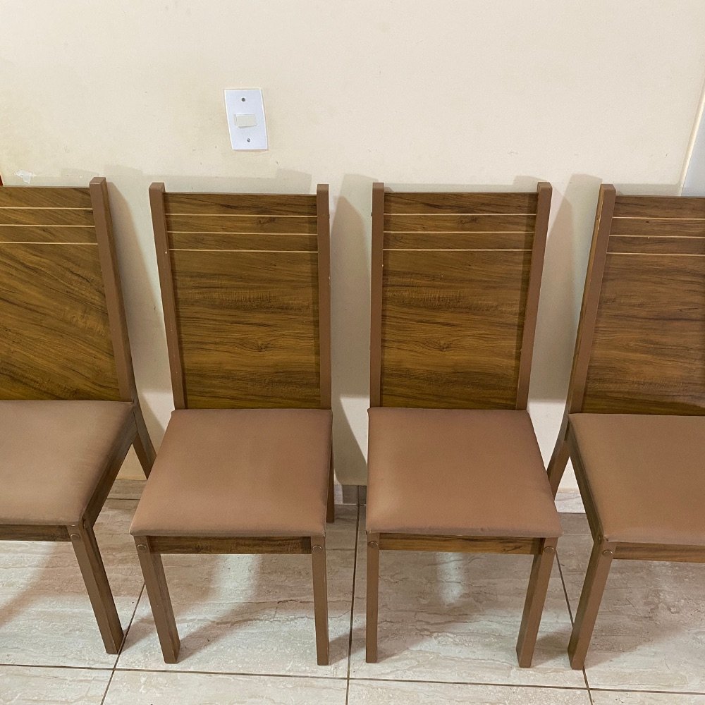 Cadeiras estofadas limpas depois em Campinas